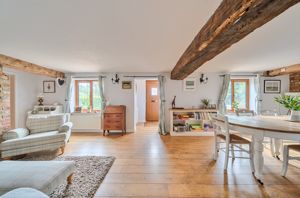 Sitting room- click for photo gallery